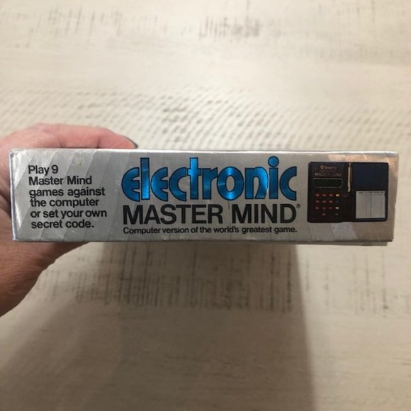 Vintage 1977 Invicta Electronic Mastermind - Picture 8 of 9